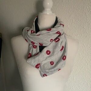 Red 👄 lips lipstick double lined reversible infinity scarf